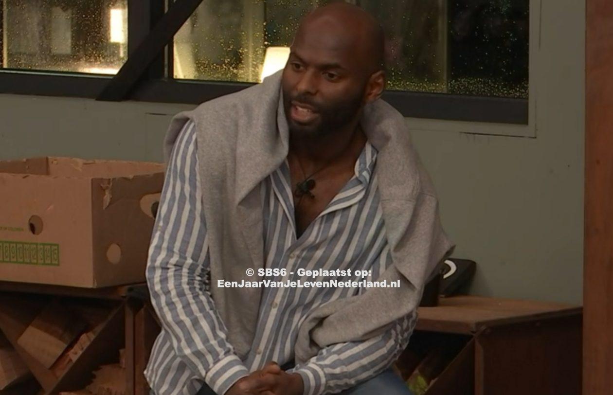 Isaac geeft een droompresentatie aan de groep EenJaarVanJeLevenNederland.nl Isaac geeft een droompresentatie aan de groep EenJaarVanJeLevenNederland.nl