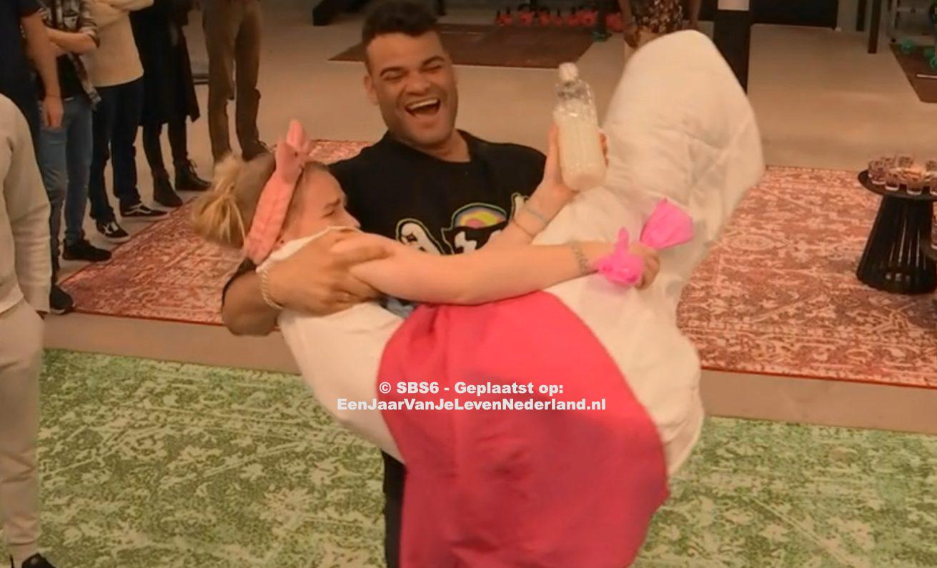 Rupert krijgt een babyshower in een jaar van je leven EenJaarVanJeLevenNederland.nl